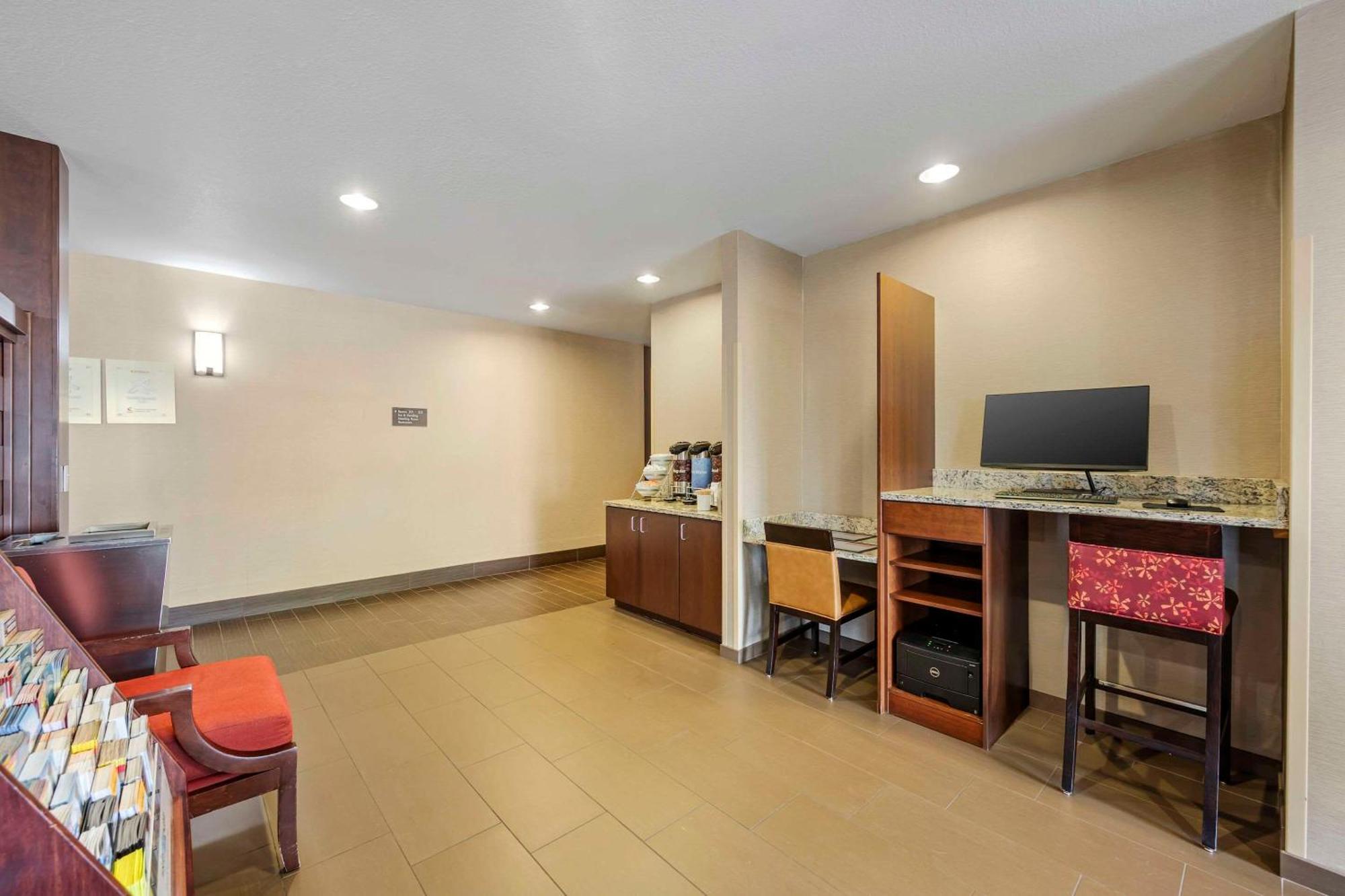 Comfort Inn & Suites Cheyenne Buitenkant foto